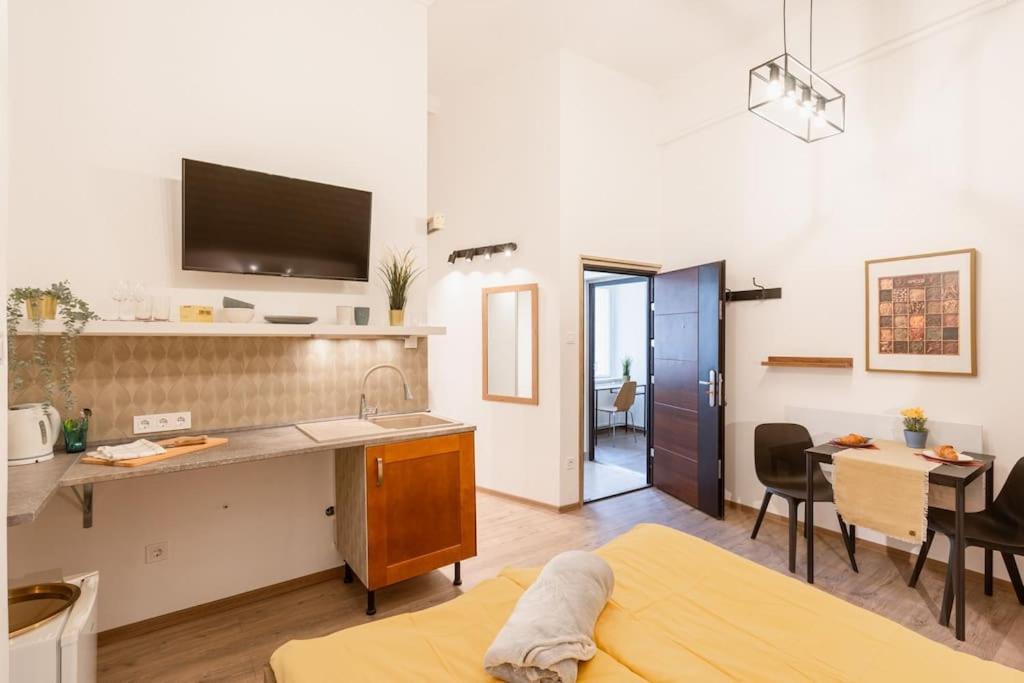 Brandnewchainbridgehome For 2-Fastwifi/Ac/Smarttv Budapest Esterno foto